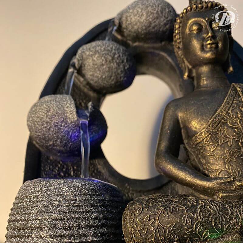 Fontaine d'intérieur Bouddha Zen méditation + boule en lévitation.